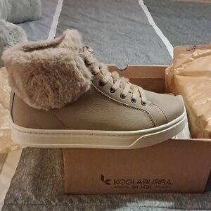 Koolaburra Women's Fur-Trimmed Tan Sneakers